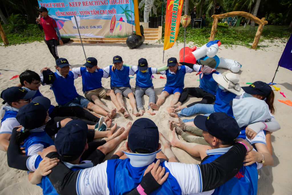 alt= Hơn cả một chuyến đi chơi, đây là một phần trong kế hoạch huấn luyện team building dài hạn của chúng tôi!