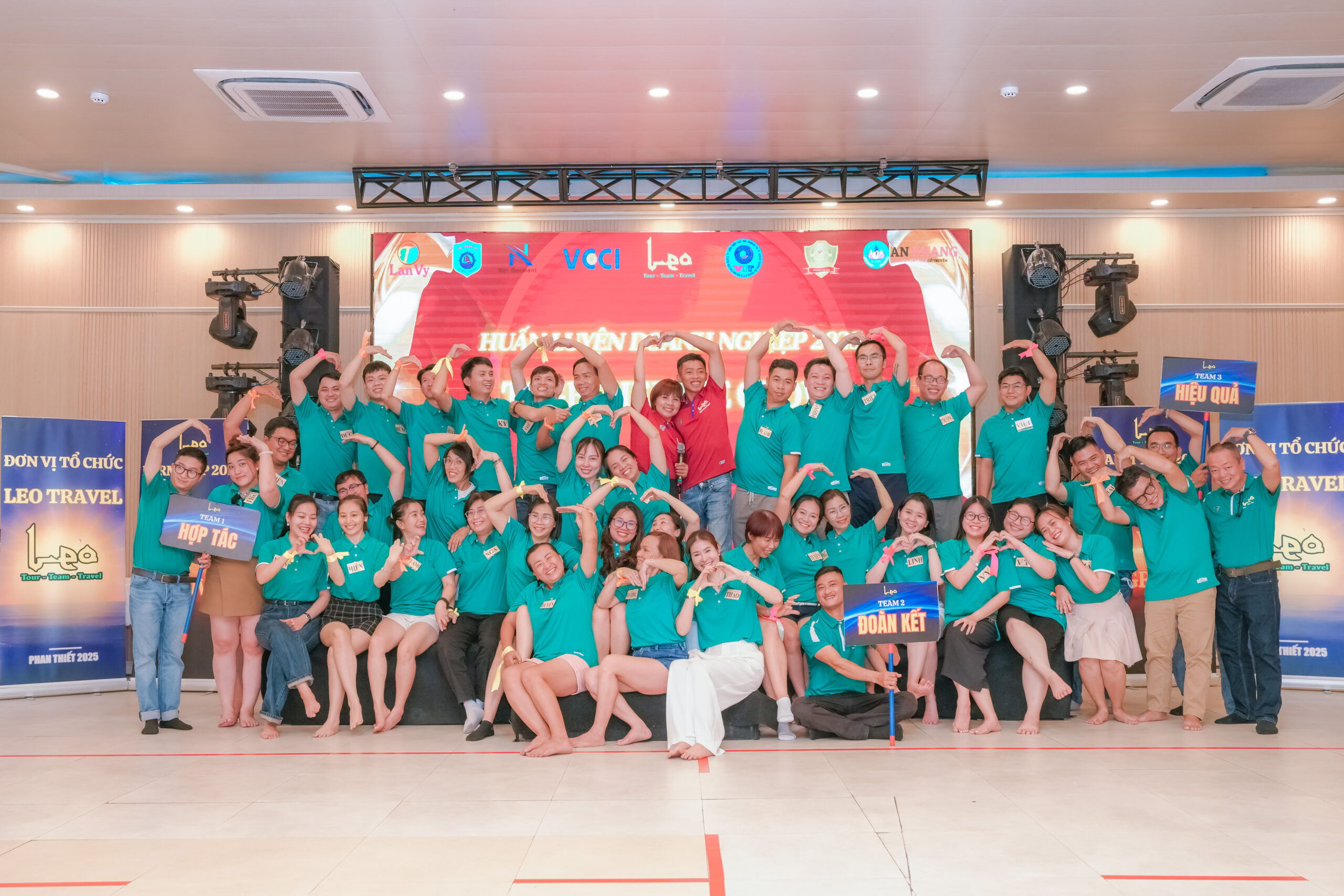 Làm mới đội ngũ doanh nghiệp 2025