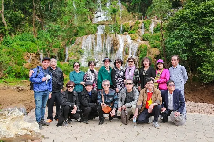 cộng đồng du lịch cao niên